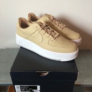 Nike Air Force One Sage Low 2